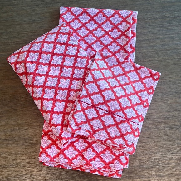 Roller Rabbit Bedding Roller Rabbit Sheets Queen Size Poshmark